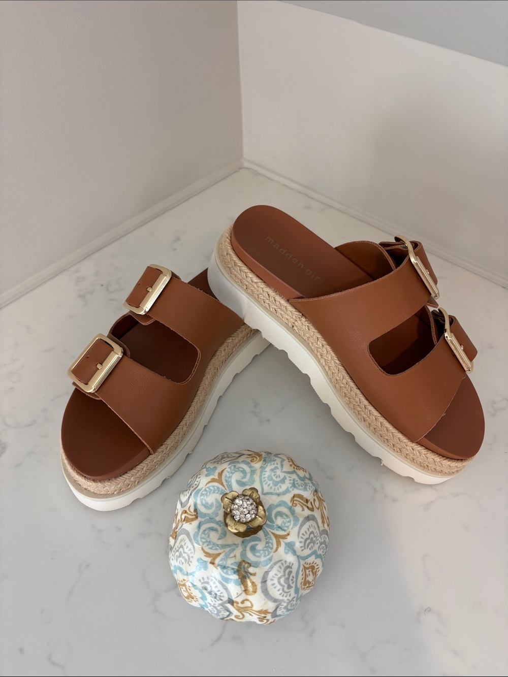 Madden Girl Wedges